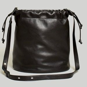 NWT Madewell The Piazza Bucket Bag True Black